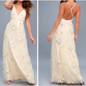 NWT Lulus Floral Embroidered Tulle Maxi Dress Size L Ethereal Fairy Romantic